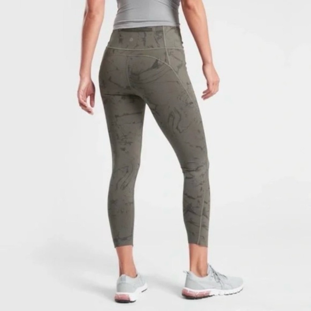 Athleta Velocity Stash Pocket 7/8 Tight Marble Gray XS Leggings - Picture 2 of 9